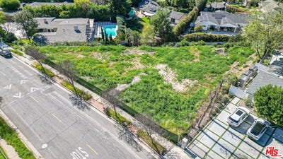 /international/us/20331-wells-dr-woodland-hills-ca-110106102307/
