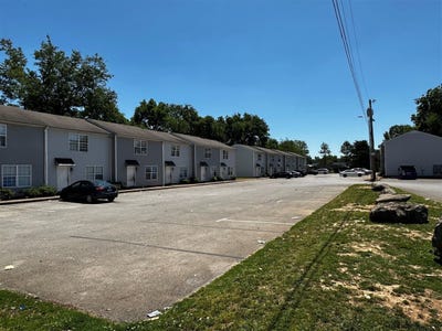 /international/us/1225-n-lee-drive-bowling-green-ky-110108654547/