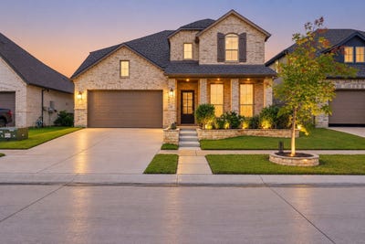 /international/us/1521-wren-street-argyle-tx-110120087507/