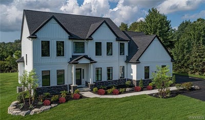 /international/us/7424-jewett-holmwood-road-orchard-park-ny-110107464788/