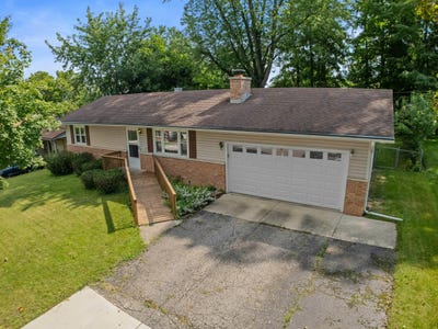 /international/us/159-westwood-drive-hillsdale-mi-110119627129/