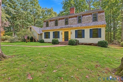 /international/us/2725-queenswood-road-midlothian-va-110120063580/