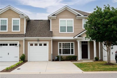 /international/us/2016-canning-place-chesapeake-va-110107745552/