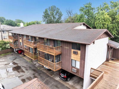 /international/us/2686-humboldt-road-green-bay-wi-110100984971/
