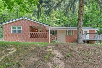 /international/us/4312-seneca-hollow-rd-elliston-va-110108363894/