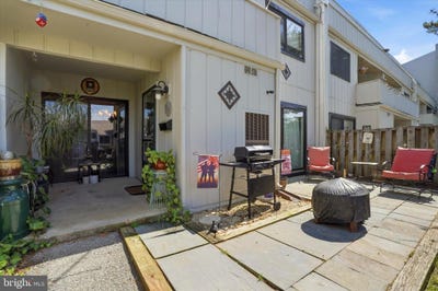 /international/us/192-summit-house-west-chester-pa-110108193199/
