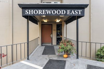 /international/us/5585-e-evergreen-blvd-vancouver-wa-110095745922/