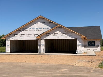 /international/us/611-sundance-street-amery-wi-110119370366/