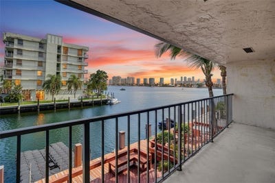 /international/us/2689-ne-165th-st-north-miami-beach-fl-110119907116/