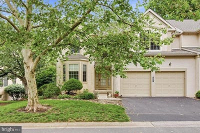 /international/us/492-red-oak-drive-elkins-park-pa-110108352796/