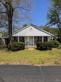/international/us/230-swank-street-diehlstadt-mo-110107841284/
