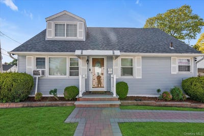 /international/us/273-monitor-street-westbury-ny-110107732949/