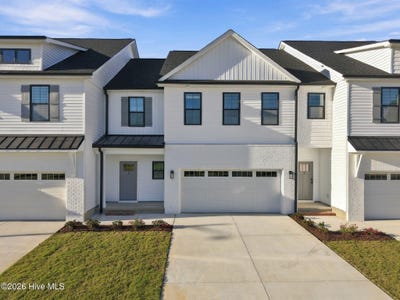 /international/us/304-colmar-way-greenville-nc-110109471073/