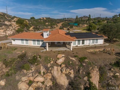 /international/us/1991-via-ladera-fallbrook-ca-110107763560/