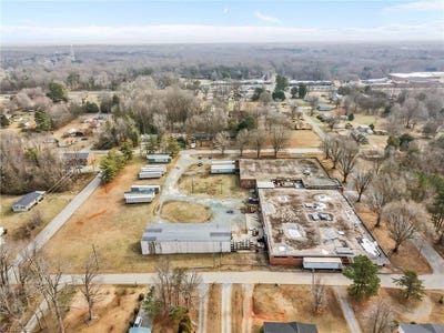 /international/us/312-luther-avenue-liberty-nc-110106309111/