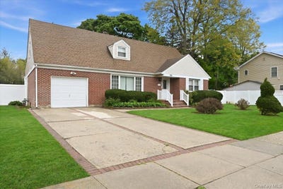/international/us/336-princeton-street-westbury-ny-110107857979/