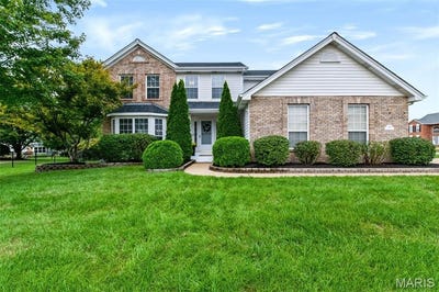 /international/us/209-harbour-pointe-drive-grover-mo-110120001158/