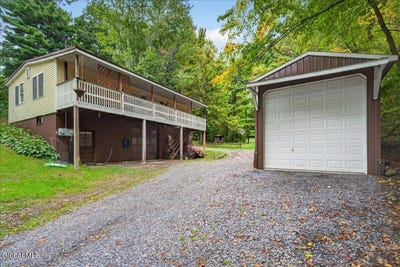 /international/us/2-bel-air-priv-drive-saratoga-springs-ny-110120121461/