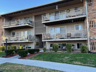 /international/us/1225-carriage-circle-bristol-va-110104783877/