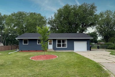 /international/us/14194-kennedy-south-beloit-il-110100255856/