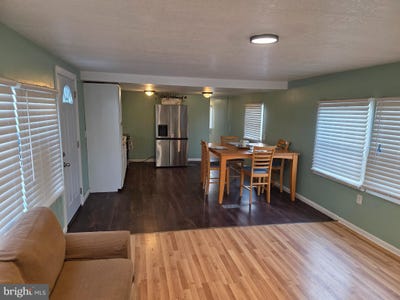 /international/us/1216-janet-drive-edgewood-md-110107194543/