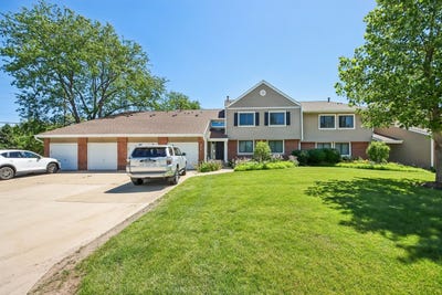 /international/us/124-w-morningside-lane-buffalo-grove-il-110108845847/