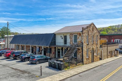 /international/us/100-n-church-street-rogersville-tn-110107212087/