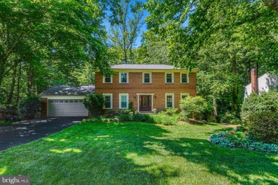 /international/us/10999-highridge-street-fairfax-station-va-110108363296/