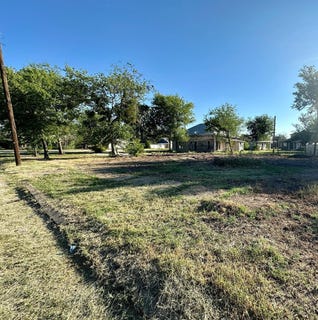 /international/us/315-w-cedar-st-coleman-tx-110105794461/