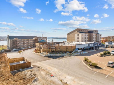 /international/us/88-towers-aly-unit-303-kimberling-city-mo-110108016255/