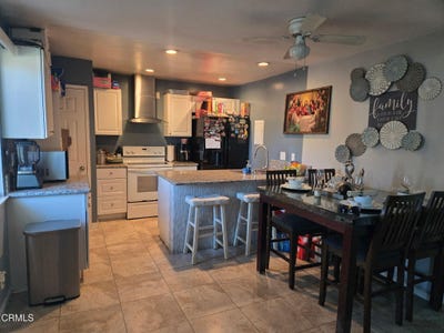 /international/us/734-west-hemlock-street-port-hueneme-ca-110105389266/
