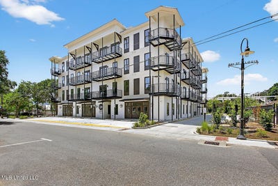 /international/us/124-court-street-lot-304-bay-saint-louis-ms-110104906365/