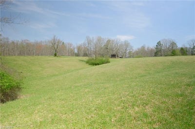 /international/us/1019-11-george-road-westfield-nc-110107308727/