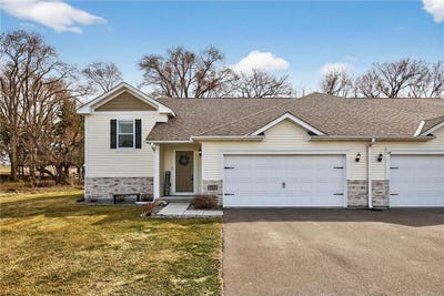/international/us/993-fox-avenue-montrose-mn-110106952855/