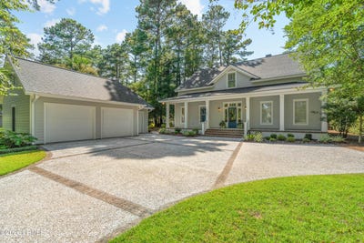/international/us/160-dataw-drive-st-helena-island-sc-110110065795/
