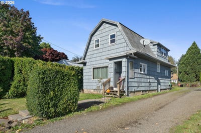 /international/us/2410-3rd-st-tillamook-or-110107076766/