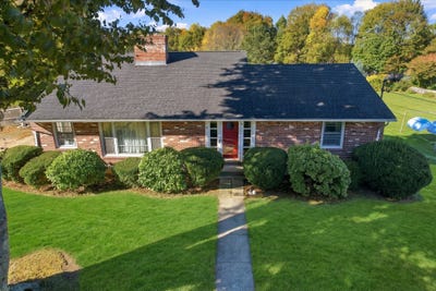 /international/us/10-davenport-st-worcester-ma-110120689569/