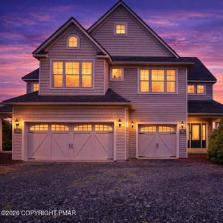 /international/us/376-linden-court-tannersville-pa-110107516881/