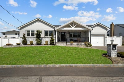 /international/us/145-ecker-avenue-west-babylon-ny-110107192272/