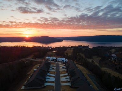 /international/us/78-whistling-straits-way-guntersville-al-110100033352/