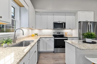 /international/us/5-river-oak-dr-staunton-va-110109082958/