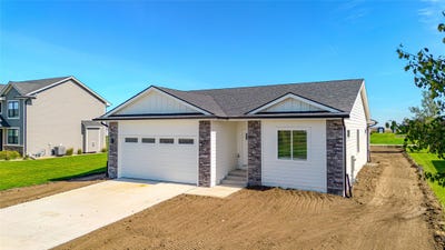 /international/us/2002-spaulding-lane-grinnell-ia-110109189558/