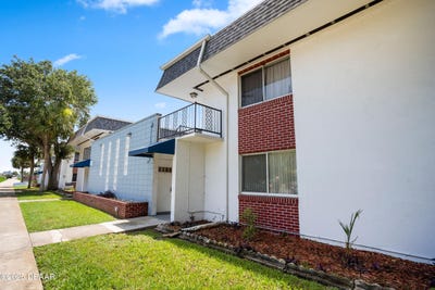 /international/us/303-ridge-boulevard-south-daytona-fl-110100939397/