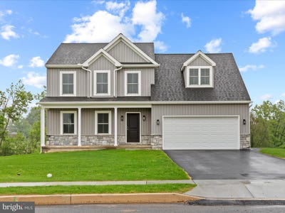/international/us/14-family-drive-carlisle-pa-110100244495/