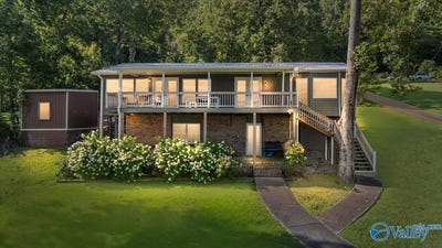 /international/us/1810-sunset-place-southside-al-110101150457/
