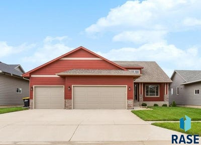 /international/us/9008-w-23rd-st-sioux-falls-sd-110106563187/