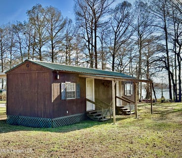 /international/us/2927-highway-569-ferriday-la-110105702152/