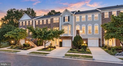 /international/us/47697-sandbank-square-sterling-va-110119989293/