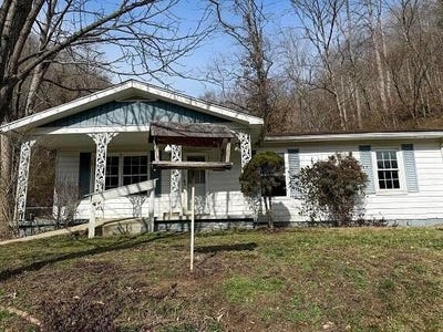 /international/us/128-davis-and-smith-road-manchester-ky-110107652466/
