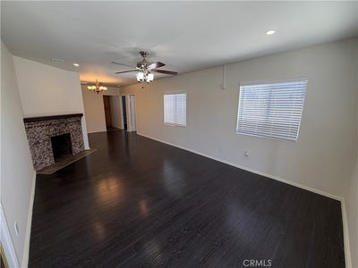 /international/us/835-pepper-way-glendale-ca-110119457869/